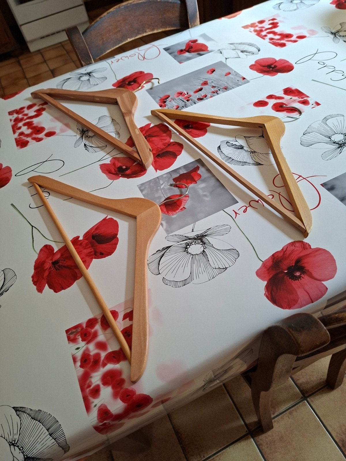 3 houten hangers Gloednieuw., Ophalen of Verzenden, Hout