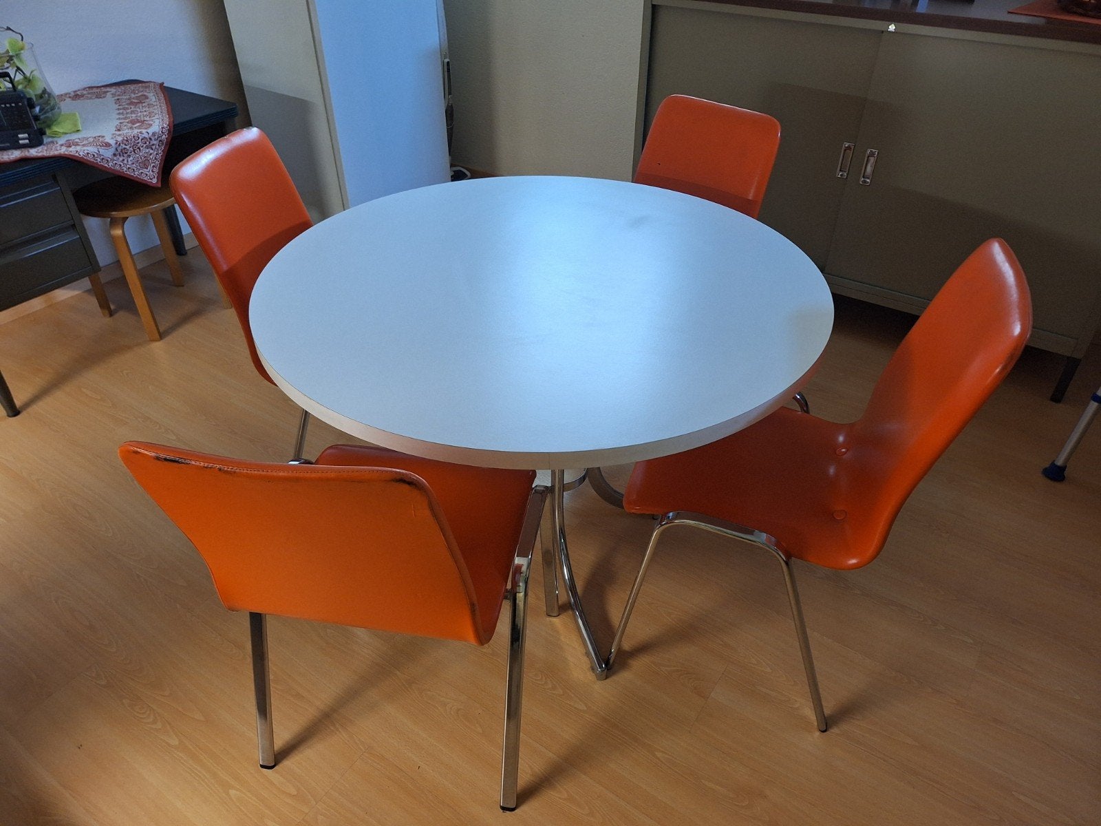 vintage ronde tafel, Huis en Inrichting, Tafels | Eettafels, Ophalen