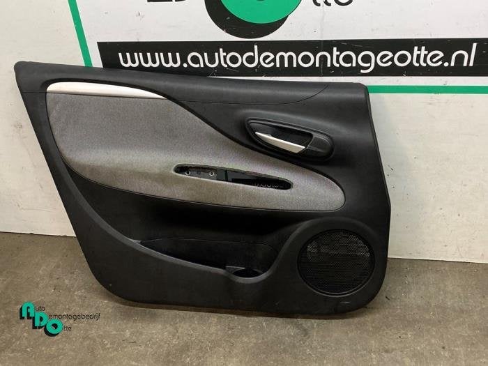 Revêtement portière 4portes avant gauche d'un Fiat Punto E, -, 3 mois de garantie, Utilisé, Fiat
