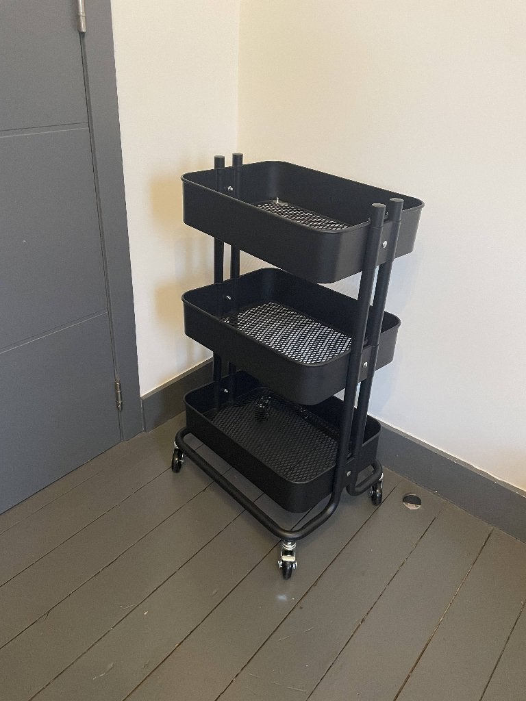 Desserte Ikea RÅSKOG N desserte 35x45x77 noir, Etagère, Metaal, Zo goed als nieuw, Ophalen