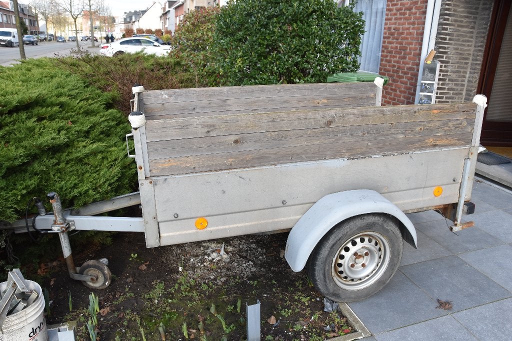 Stevige aanhangwagen, Ophalen
