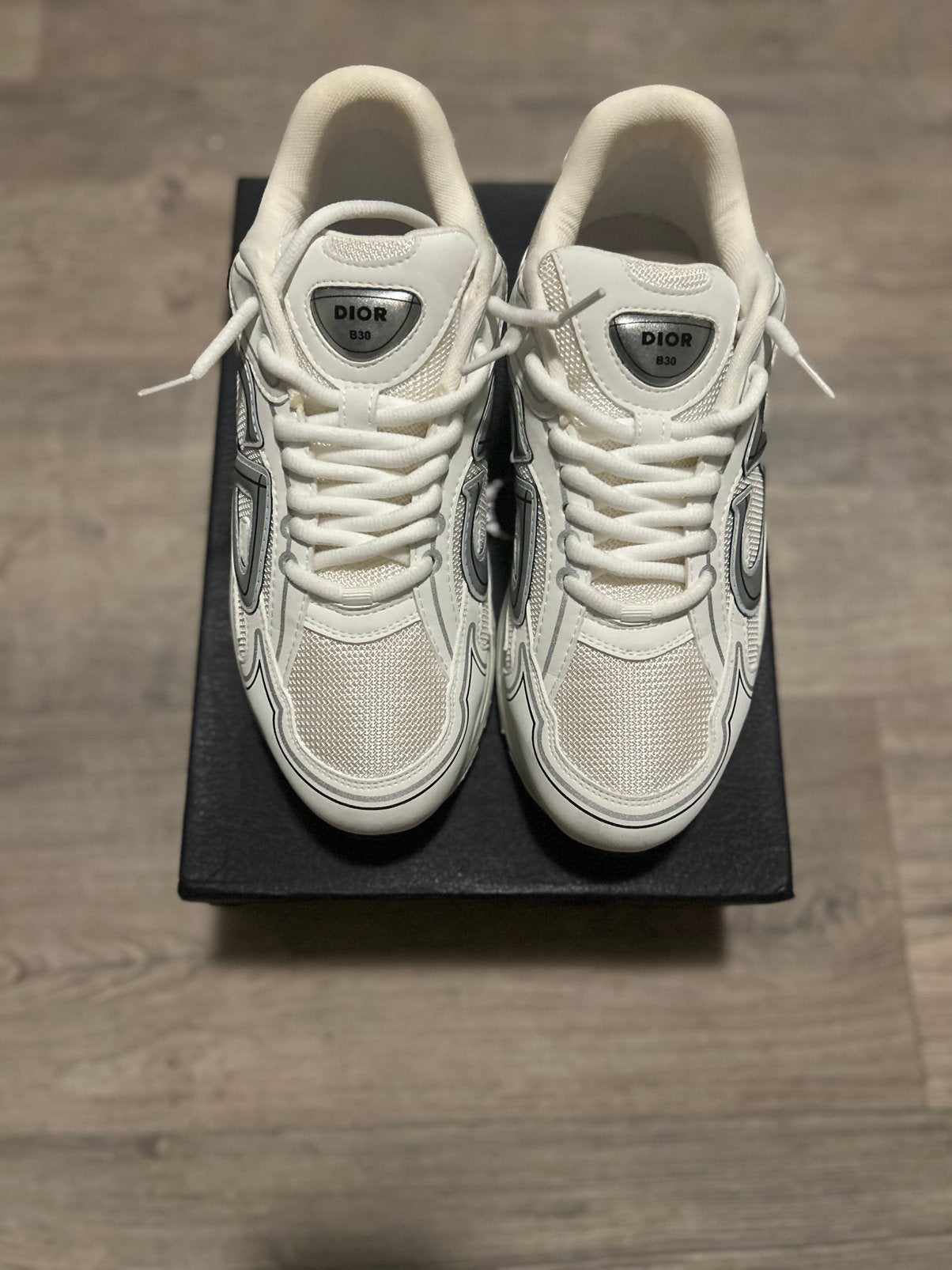 Dior b30 white, Kleding | Heren, Ophalen, Zo goed als nieuw, Wit