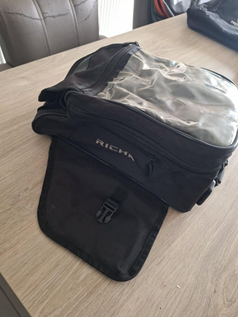 motor tanktas richa met magneten, Ophalen
