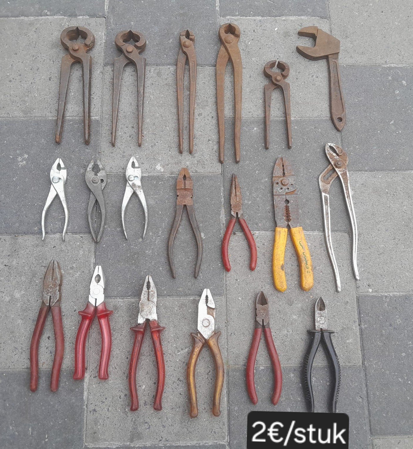 tangen 2€/stuk, Ophalen, Gebruikt