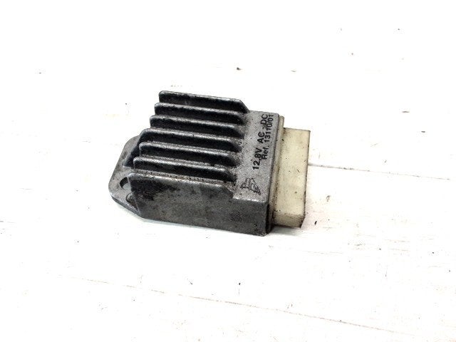 Derbi Spanningsregelaar D1-55136