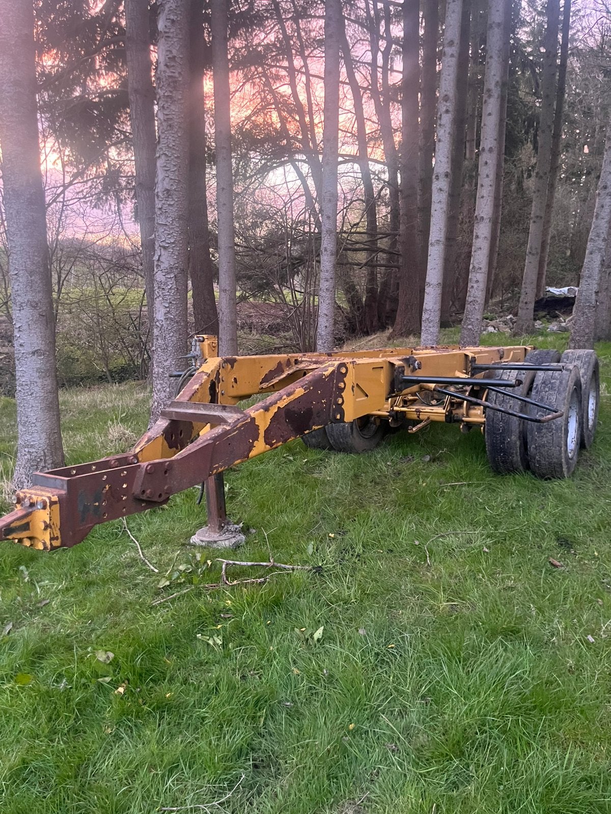 Châssis avec essieux balancier - porte engins - PTAC 30T, Enlèvement, Autre, Transport