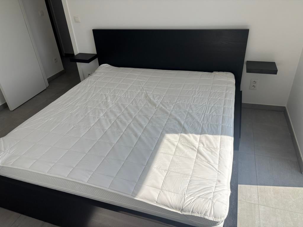 Bed Ikea Nieuw, Huis en Inrichting, Slaapkamer | Boxsprings, Ophalen, Nieuw