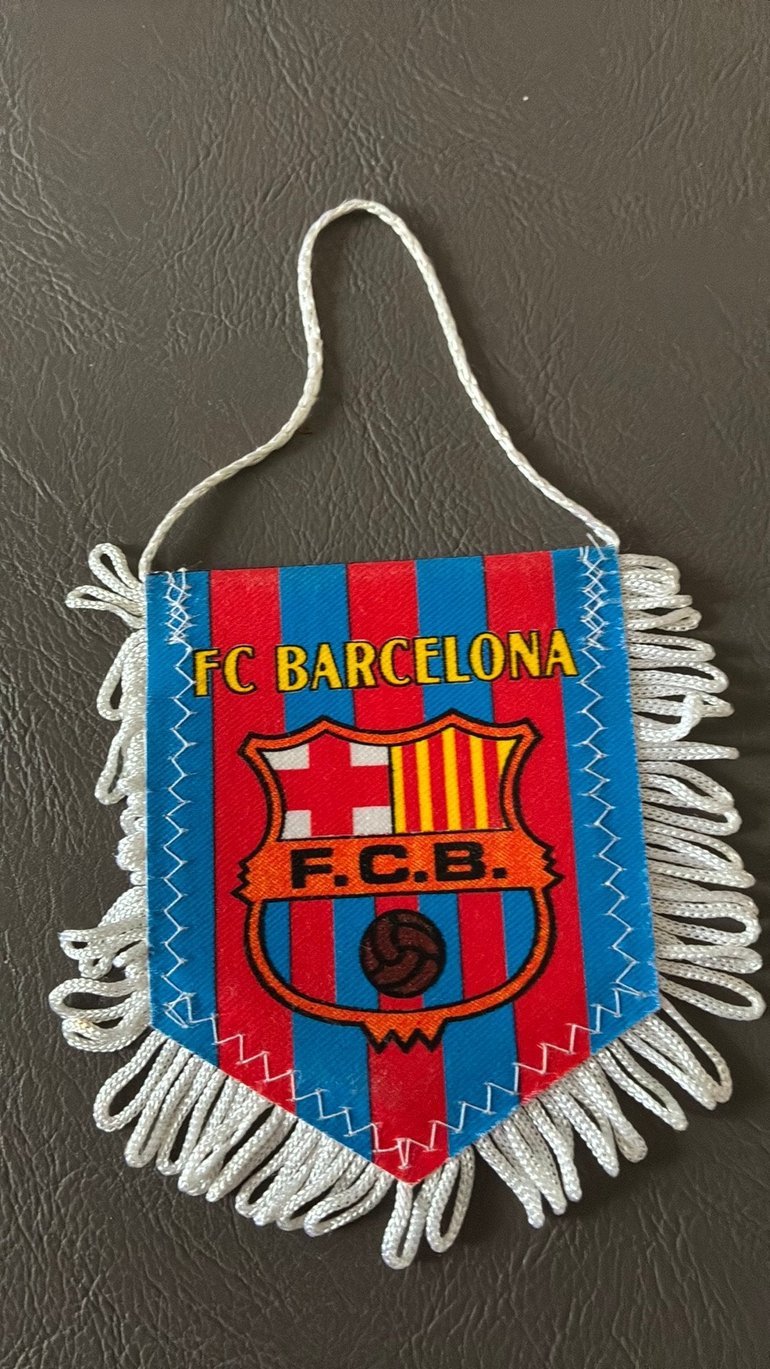 Retro voetbalvlagje Fc Barcelona, Ophalen of Verzenden, Zo goed als nieuw