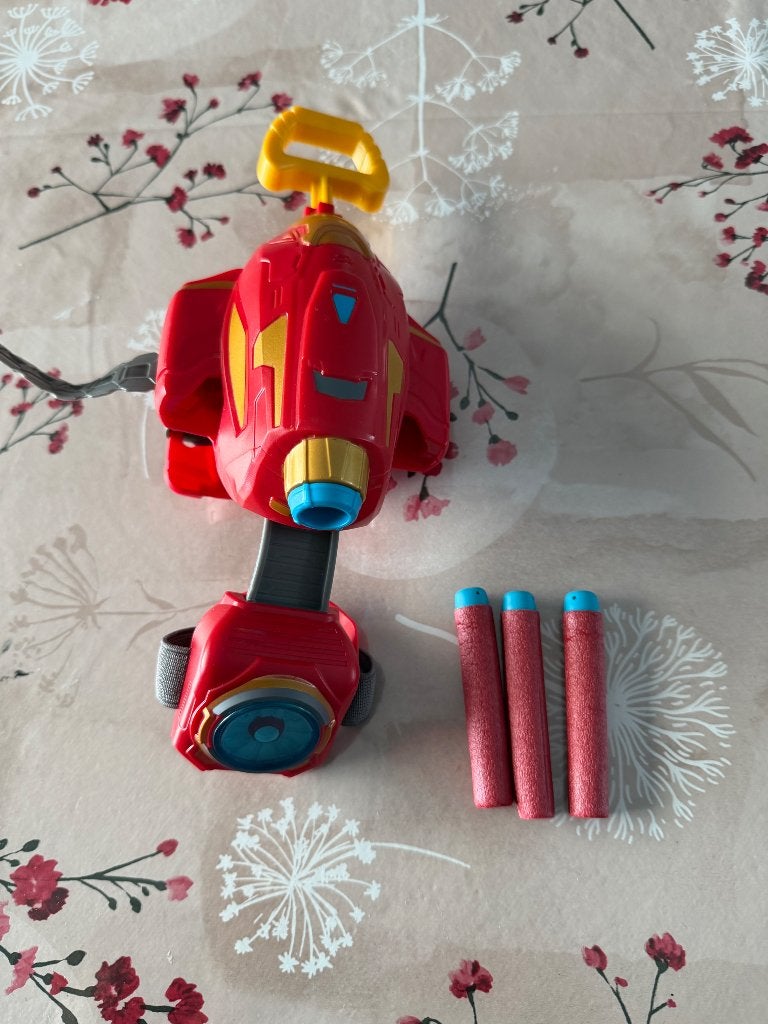 Nerf iron man shooter, Ophalen, Zo goed als nieuw