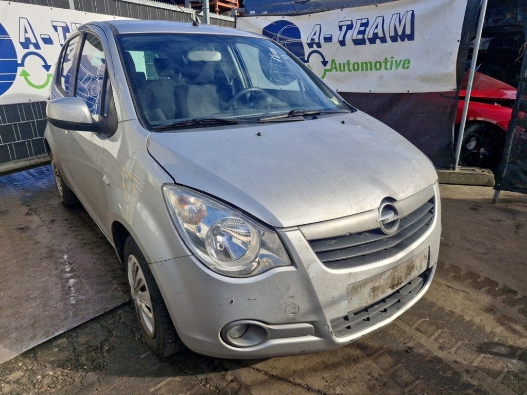 REMKLAUW RECHTS VOOR ABS Opel Agila (B) (01-2008/10-2014), Gebruikt, Opel, Opel Automobile GmbH, Kontakt-opel@opel.com