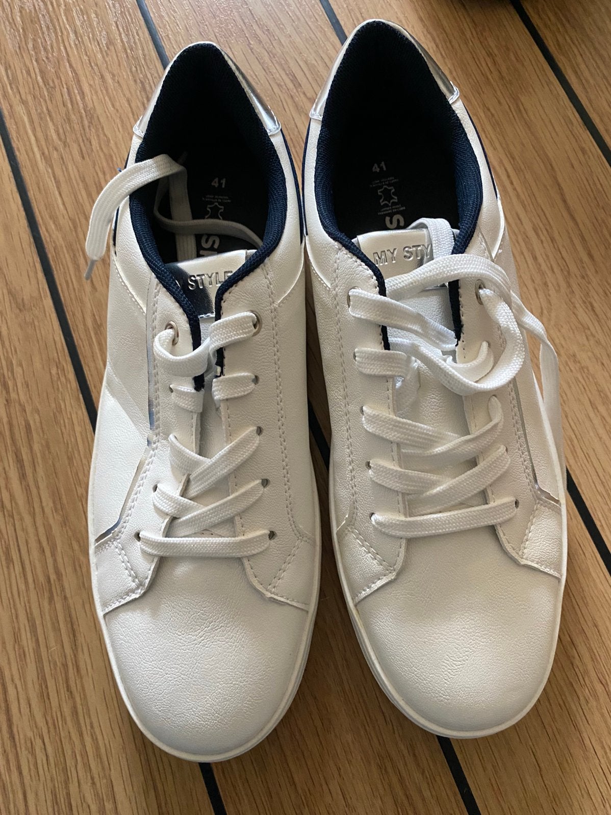Sneakers, Wit, Nieuw, Ophalen of Verzenden, Sneakers