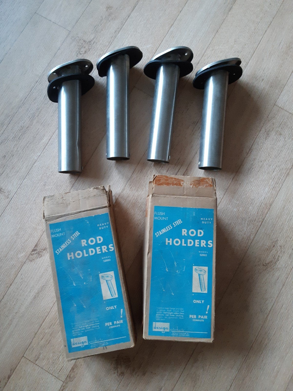 4 NIEUWE INBOUW ROD  / HENGEL  / VISSTOK HOUDERS IN INOX, Sports nautiques & Bateaux, Accessoires navigation, Enlèvement, Comme neuf