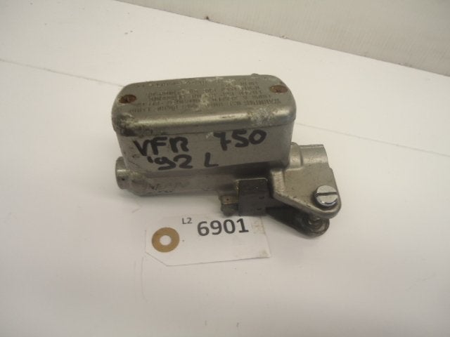 VFR750 1990 - 1993 Honda Koppelingspomp D1-29473, Motoren