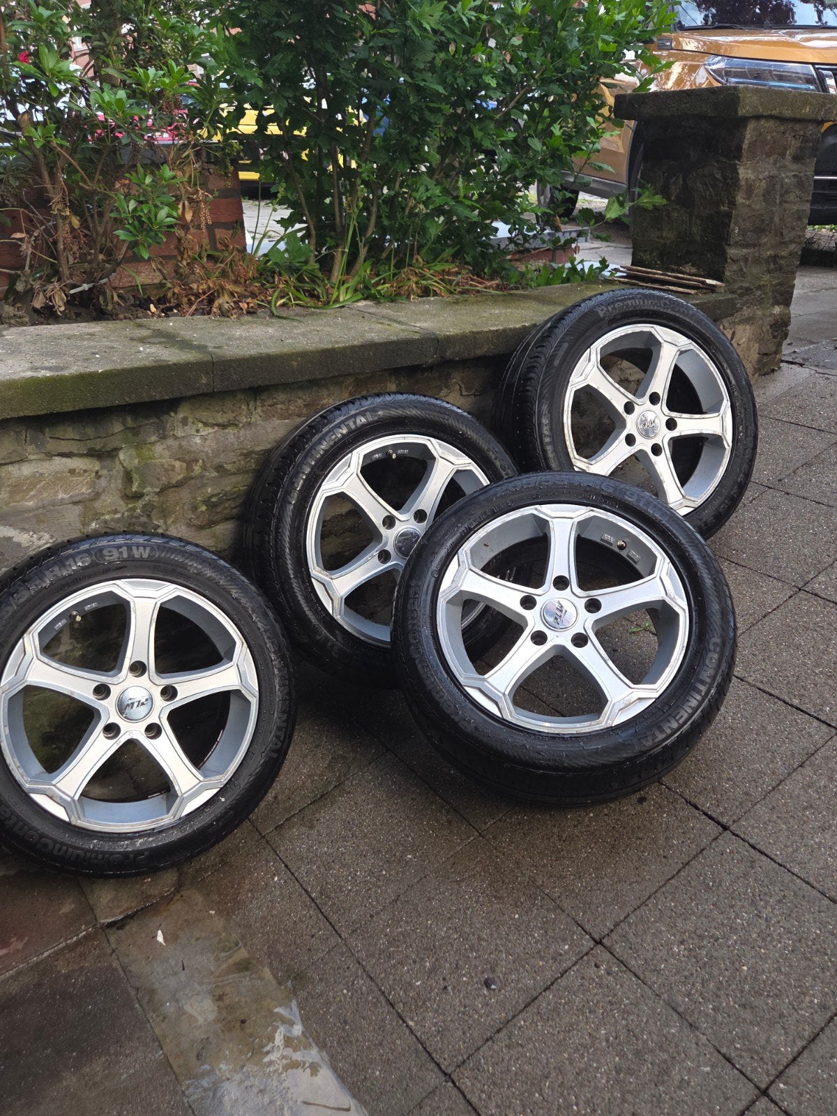4 Pneus avec les Jantes aluminium, Autos : Pièces & Accessoires, Pneus & Jantes, Pneus et Jantes, 16 pouces, Pneus été, 205 mm