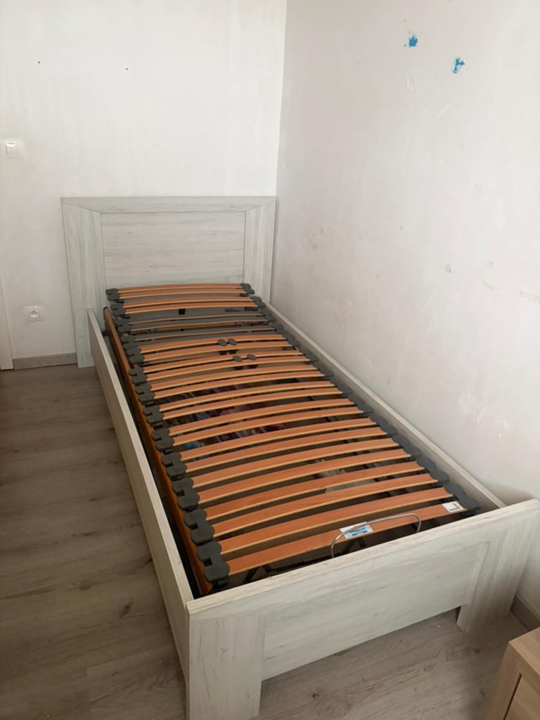 1 persoonsbed met lattenbodem, Ophalen, 100 cm, Eenpersoons, 210 cm