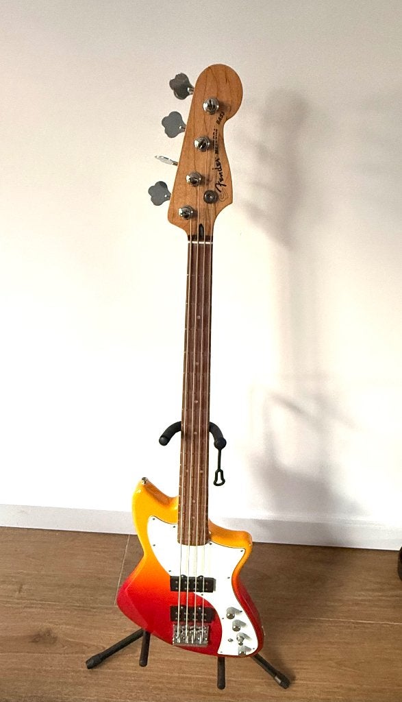 Fender Meteora Active Bass, Musique & Instruments, Enlèvement, Comme neuf, Électrique