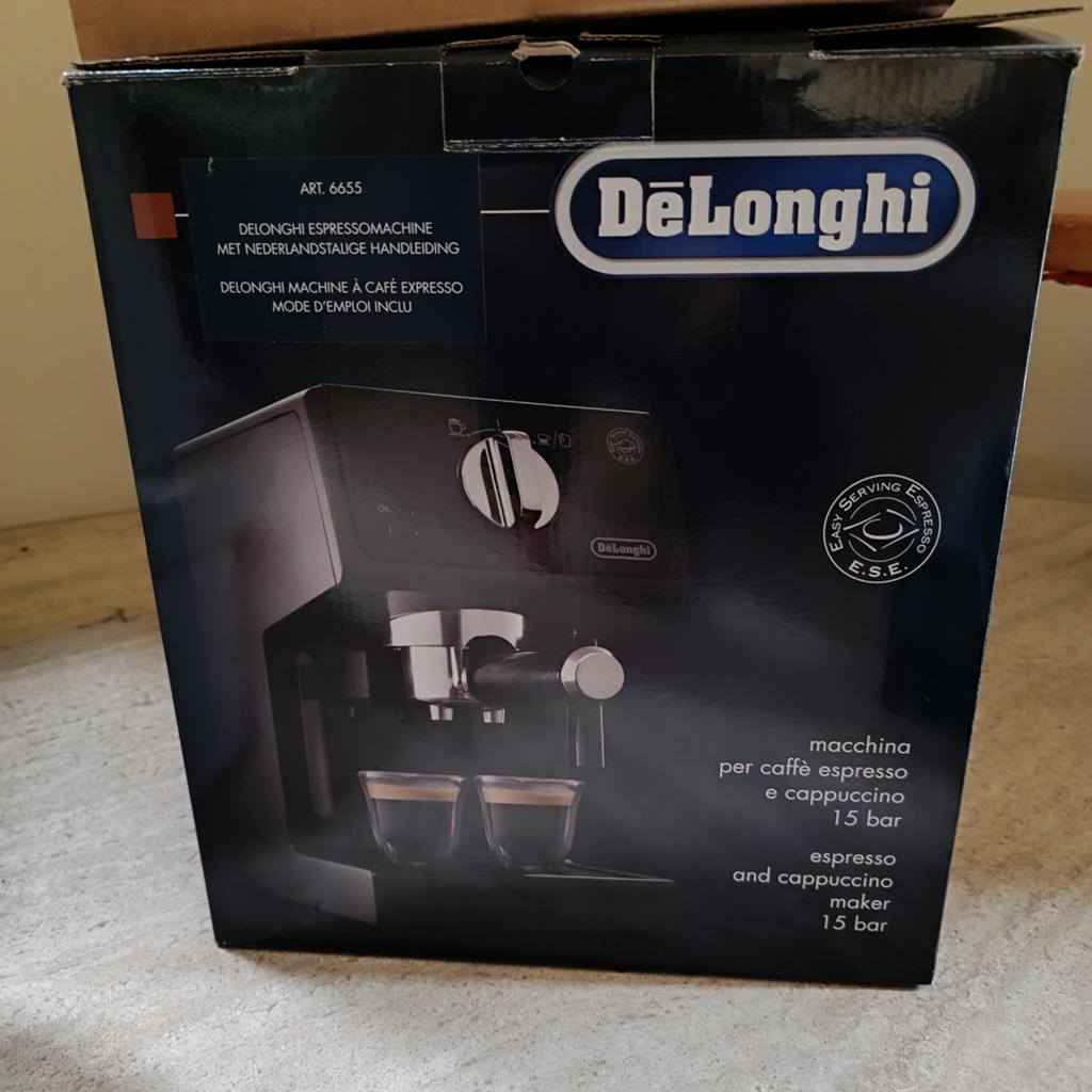Nieuwe De’Longhi espressomachine / cappuccinomachine 15 bar, Enlèvement, Café moulu, Tuyau à Vapeur