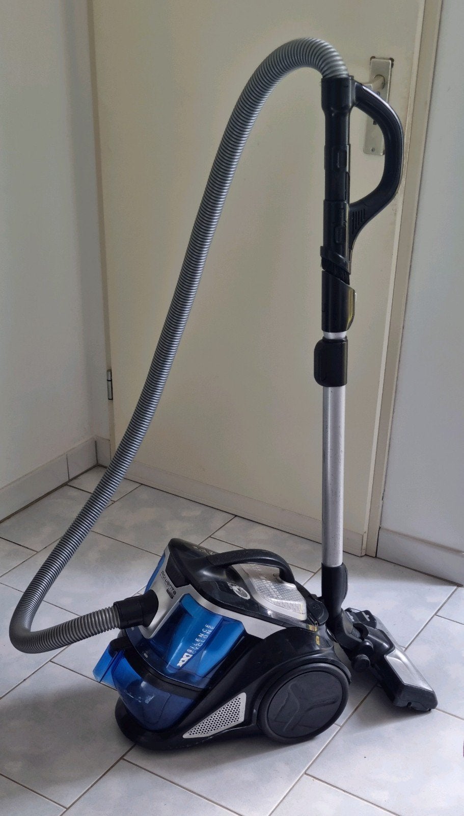 Aspirateur Rowenta Silence Cyclone, Electroménager, Aspirateurs, Rowenta, Enlèvement