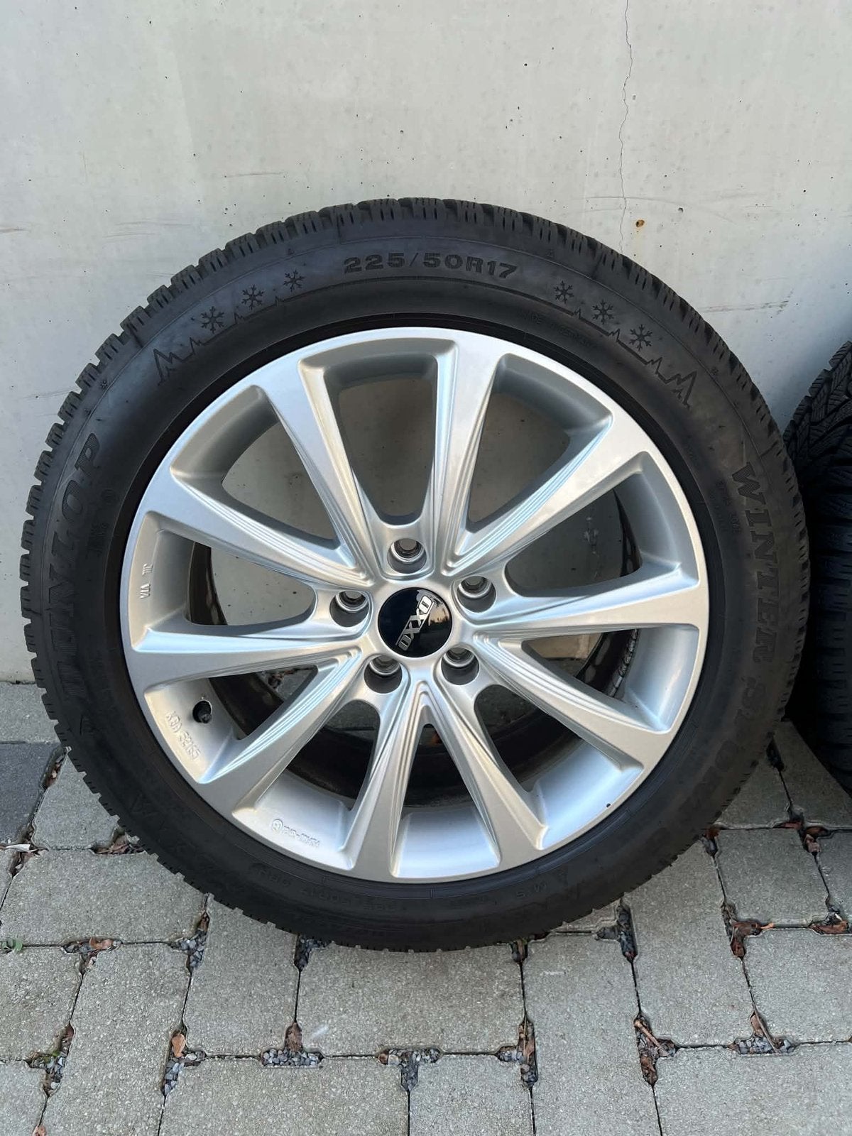 VW SHARAN WINTERSET 225/50/R17 ZO GOED ALS NIEUW, Auto-onderdelen, Ophalen, Gebruikt, Banden en Velgen, 17 inch