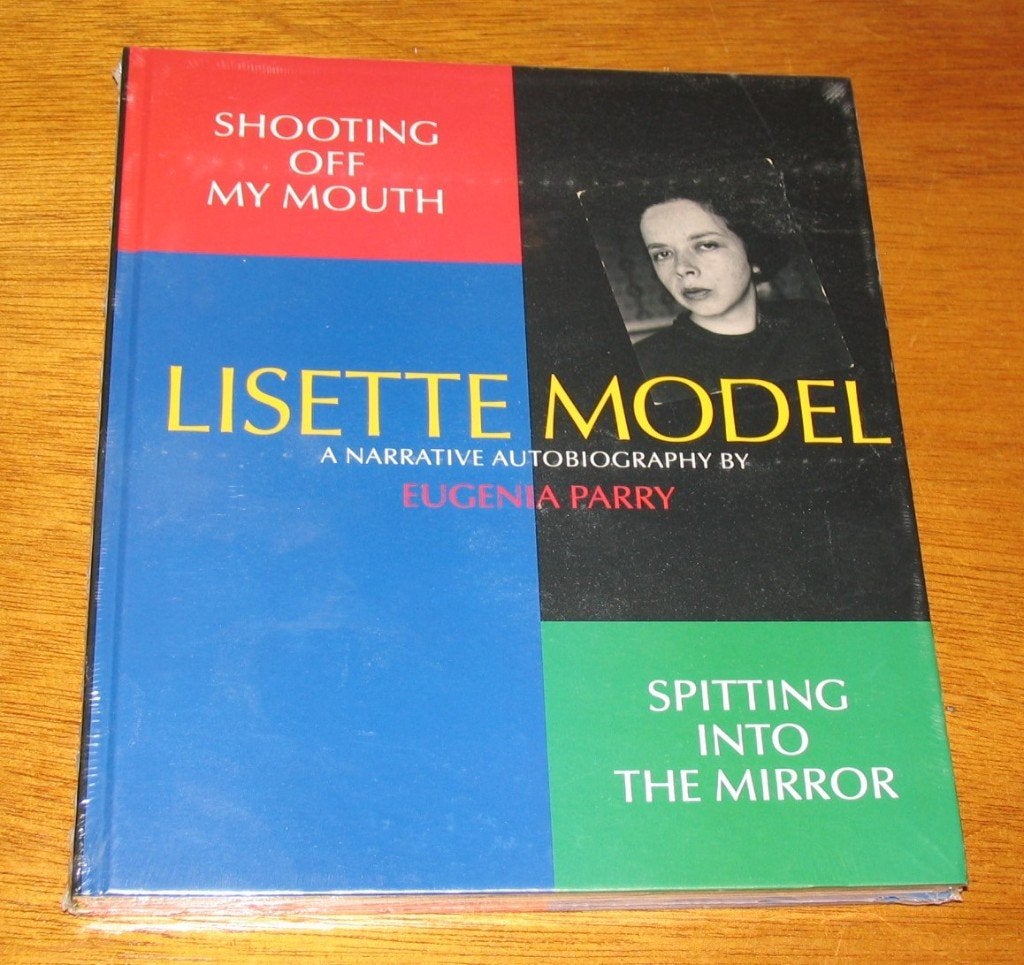 LISETTE MODEL - Spitting Into the Mirror, Livres, Art & Culture | Photographie & Design, Enlèvement ou Envoi, Neuf, Photographes