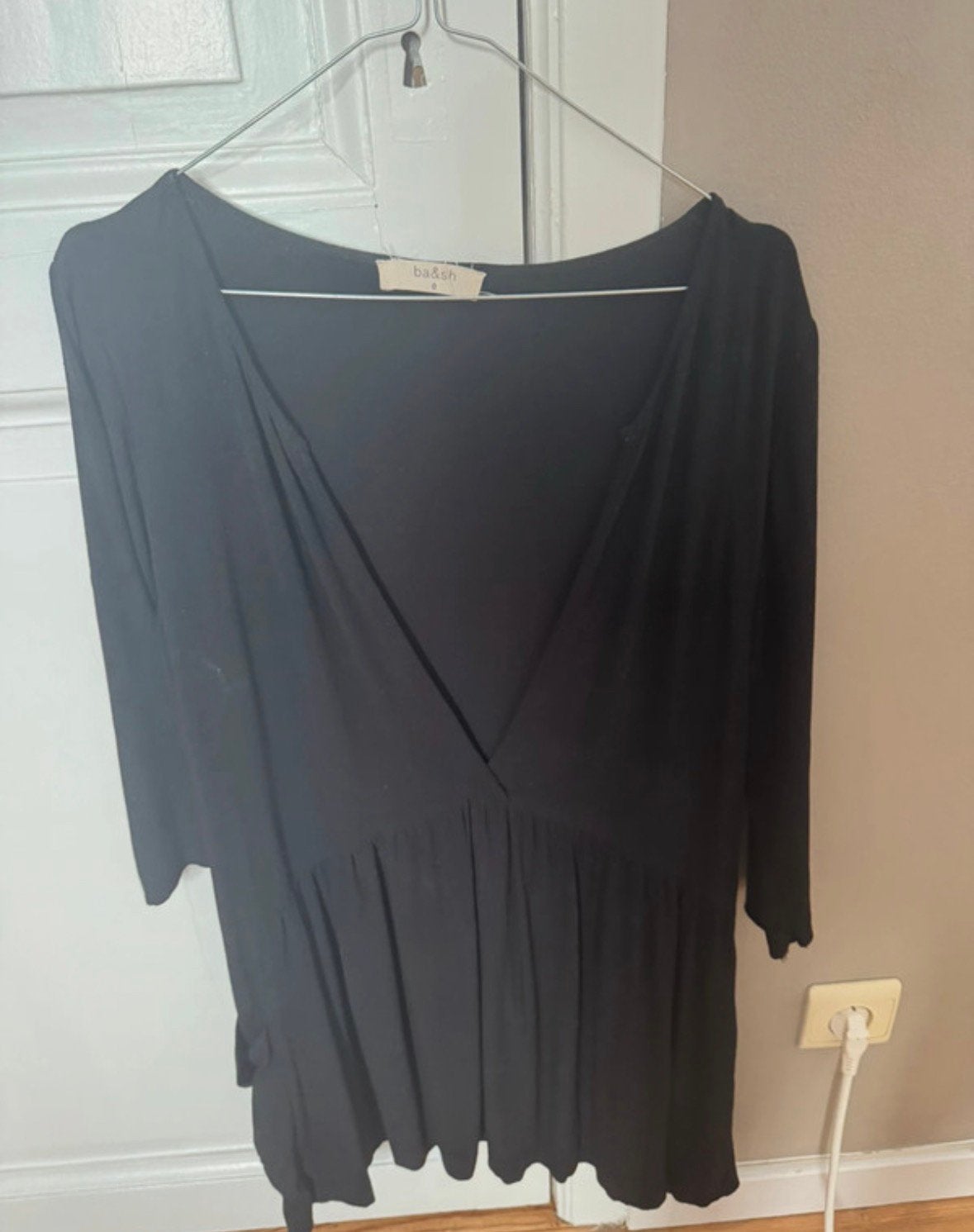 Robe ba&sh noire, Vêtements | Femmes, Robes, Enlèvement, Porté
