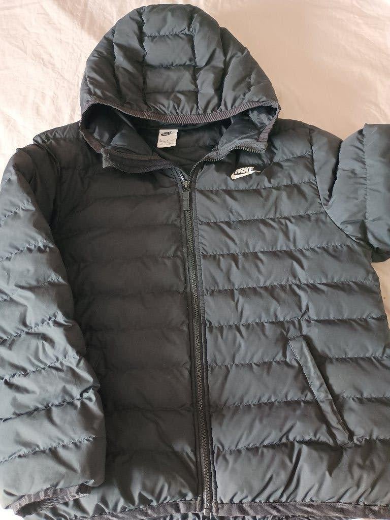Nike winterjas zwart, Ophalen, NIKE, Jongen of Meisje, Zo goed als nieuw