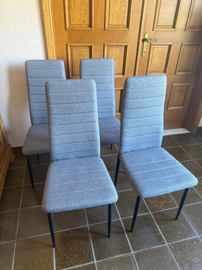 4x stoelen in zeer goede staat, Ophalen, Zo goed als nieuw, Grijs, Vier