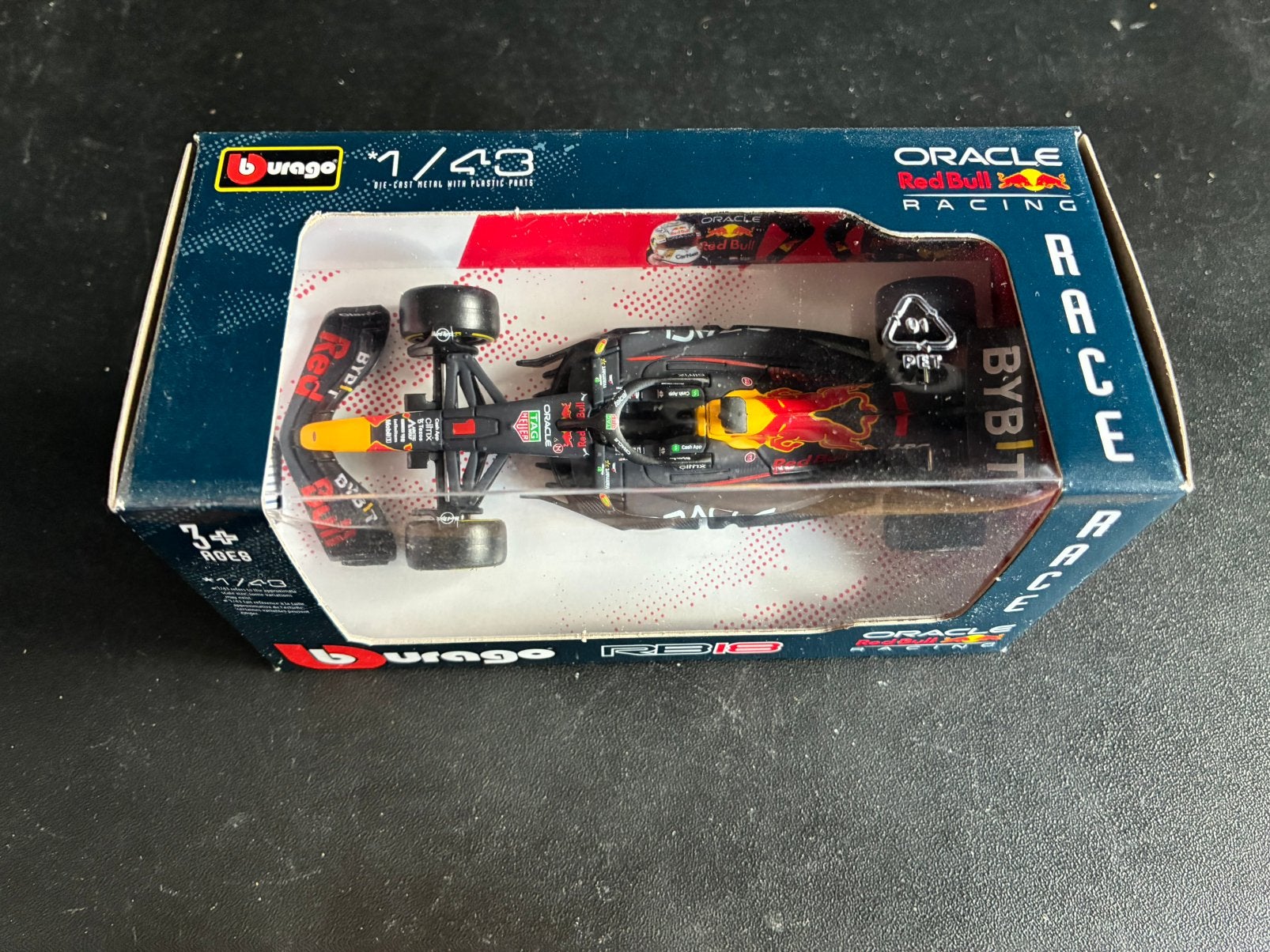 Max verstappen RB18 burago 1:43, Ophalen of Verzenden, Nieuw