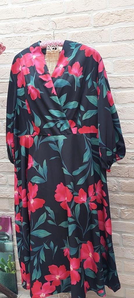 Kleedje maat 3xl shein 61cm van oksel tot oksel, Kleding | Dames, Grote Maten, Overige kleuren, Jurk, Ophalen of Verzenden, Zo goed als nieuw