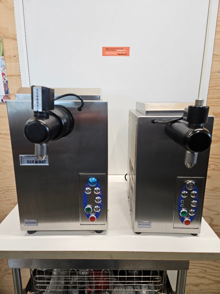 Slagroommachine 2 of 6 ltr. Sanomat, Zakelijke goederen, Ophalen of Verzenden, Gebruikt, Overige typen