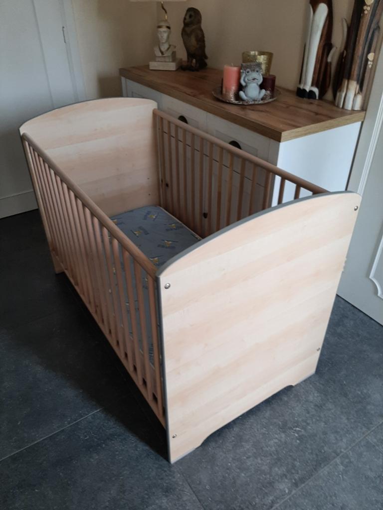 Kinderbedje met matras, Kinderen en Baby's, Babywiegjes en Ledikanten, Ophalen