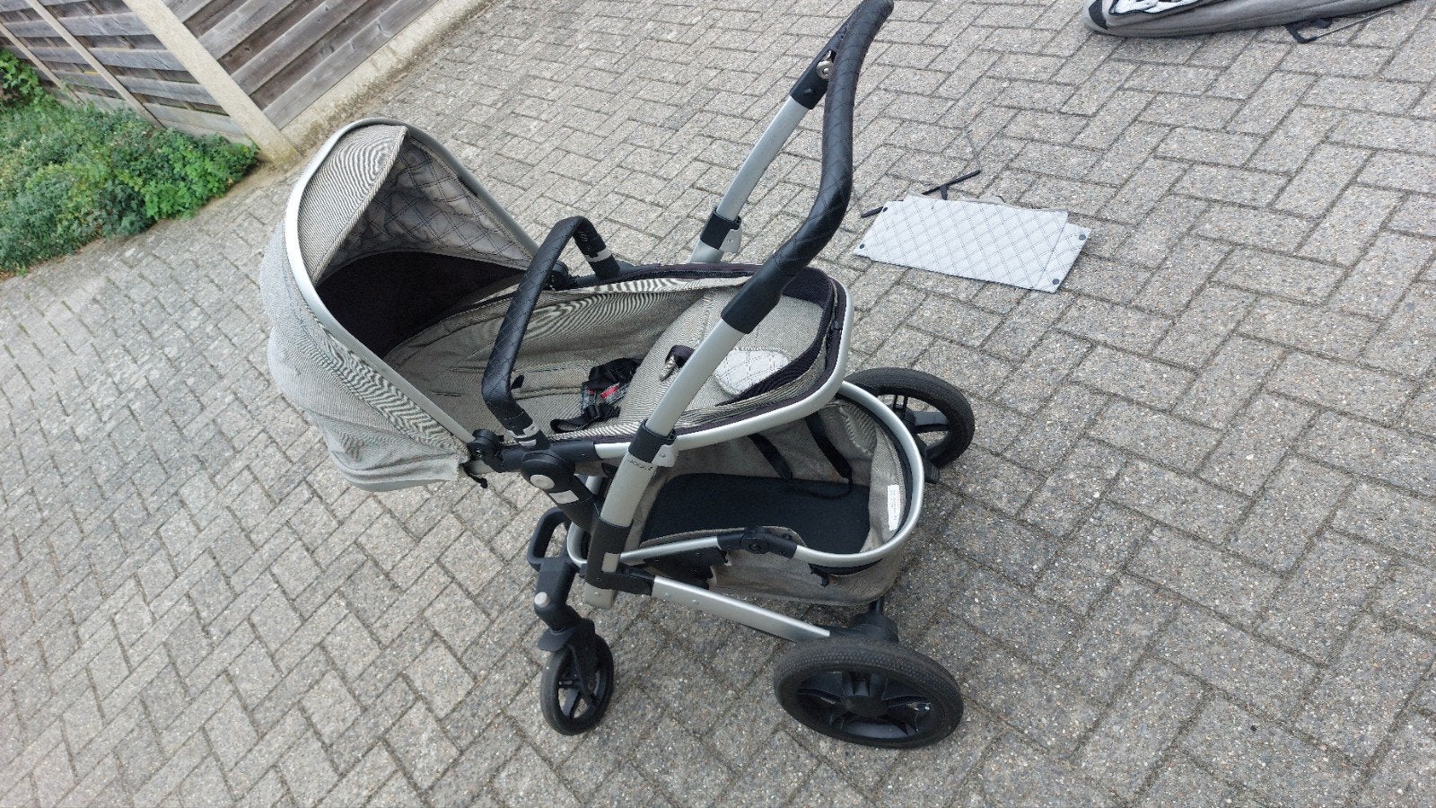 grijs / beige joolz buggy, Ophalen, Gebruikt, Overige merken, Verstelbare rugleuning