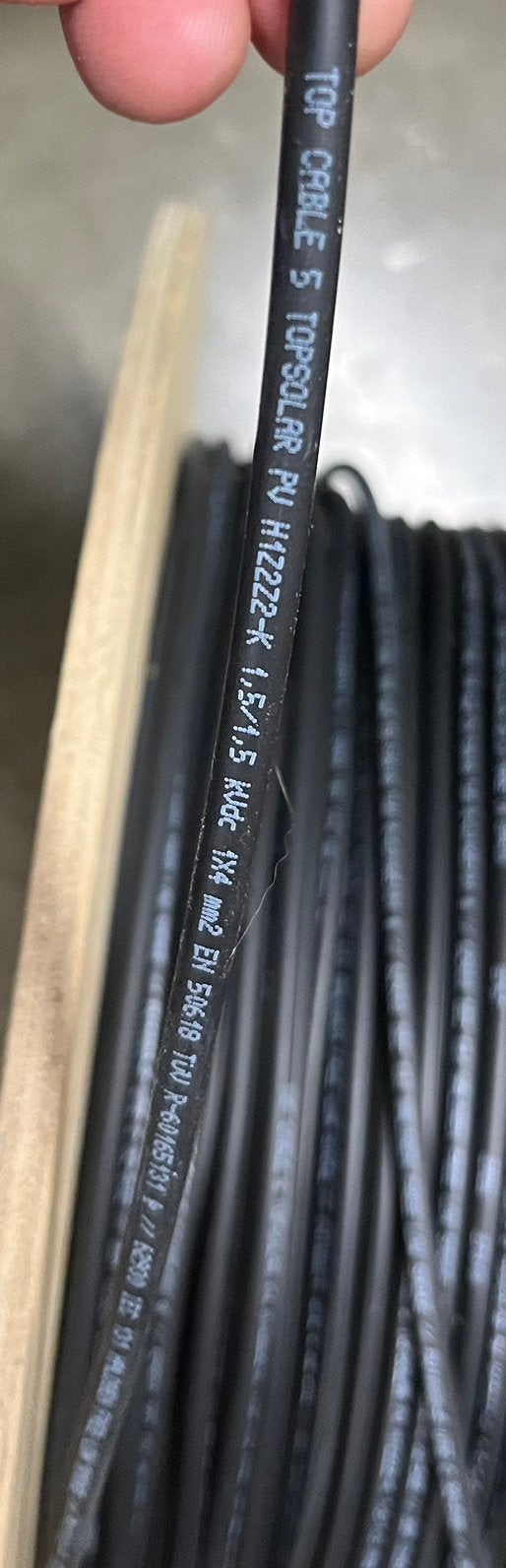 CÂBLE SOLAIRE NOIR 4mm² H1Z2Z2-K (380 mètres - 0,77 c€/m), Enlèvement, Comme neuf