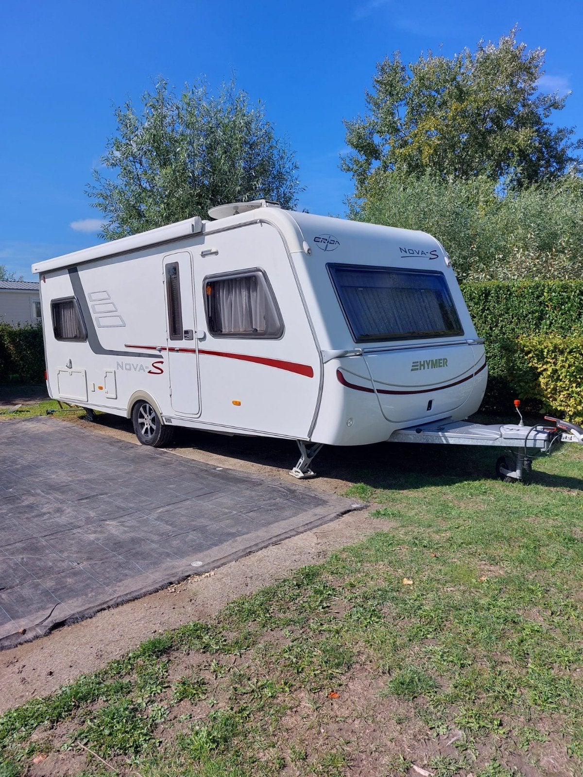 caravan  eriba nova S met inboedel en voortent issabella, Rondzit, Luifel, Particulier, Hymer
