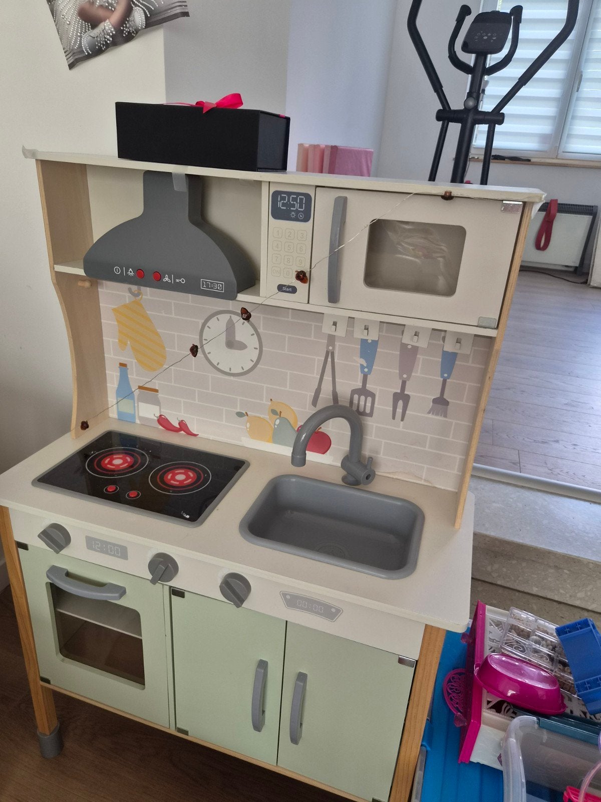 Cuisine enfant, Enlèvement