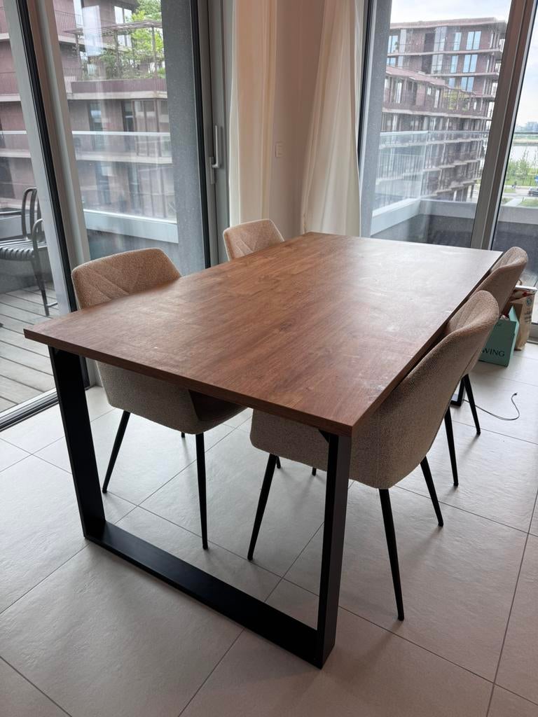 Eettafel + 4 stoelen, Huis en Inrichting, Tafels | Eettafels, Ophalen, Zo goed als nieuw