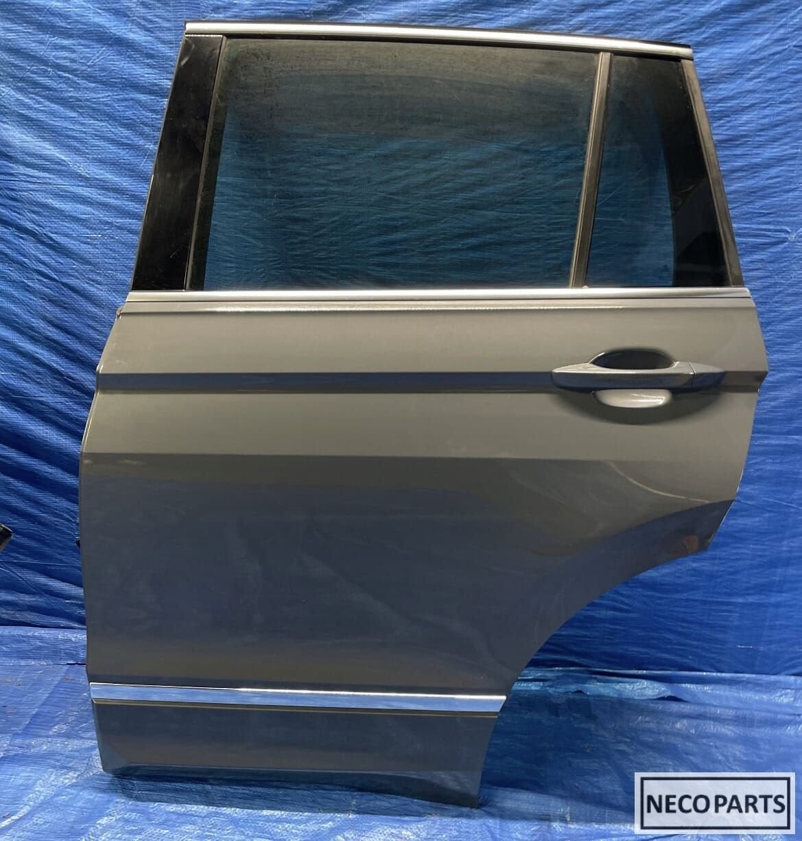 VW TIGUAN 5N 5NA PORTIER DEUR KLEUR LC7Q ALLES LEVERBAAR !!, Arrière, Volkswagen, -, Haillon arrière