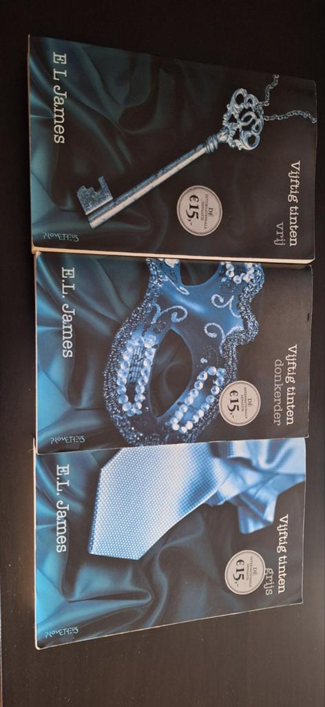 E.L. James - Vijftig tinten grijs trilogie, E.L. James, Amerika, Ophalen, Gelezen