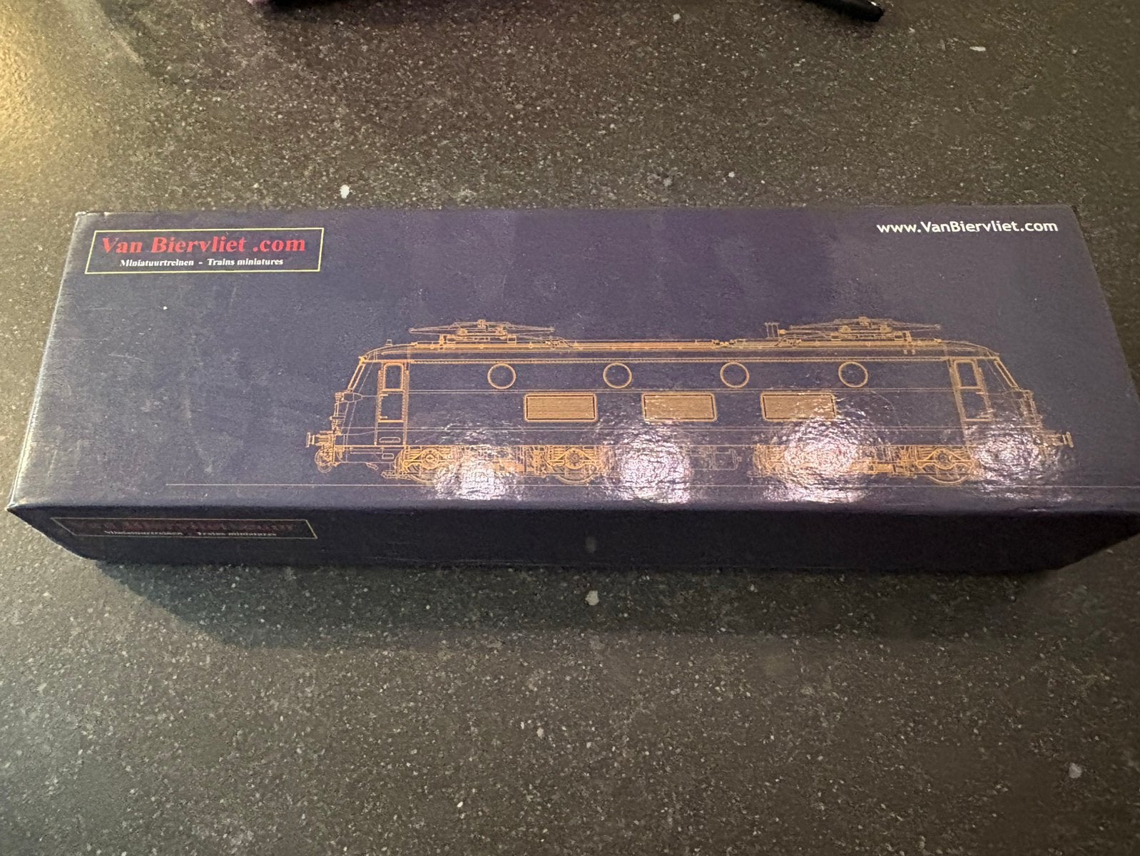 Vanbiervliet HLE 2302, Hobby en Vrije tijd, Modelbouw | Auto's en Voertuigen, Ophalen of Verzenden, Zo goed als nieuw