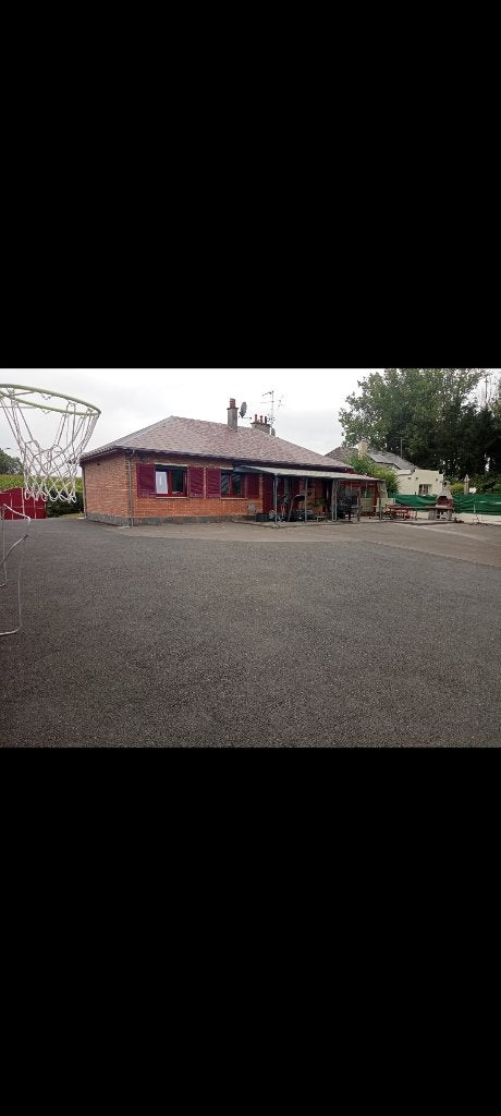 PAVILLON INDIVIDUEL AVEC TERRAIN CONSTRUCTIBLE, France, 150 m², Province de Hainaut, 1500 m² ou plus