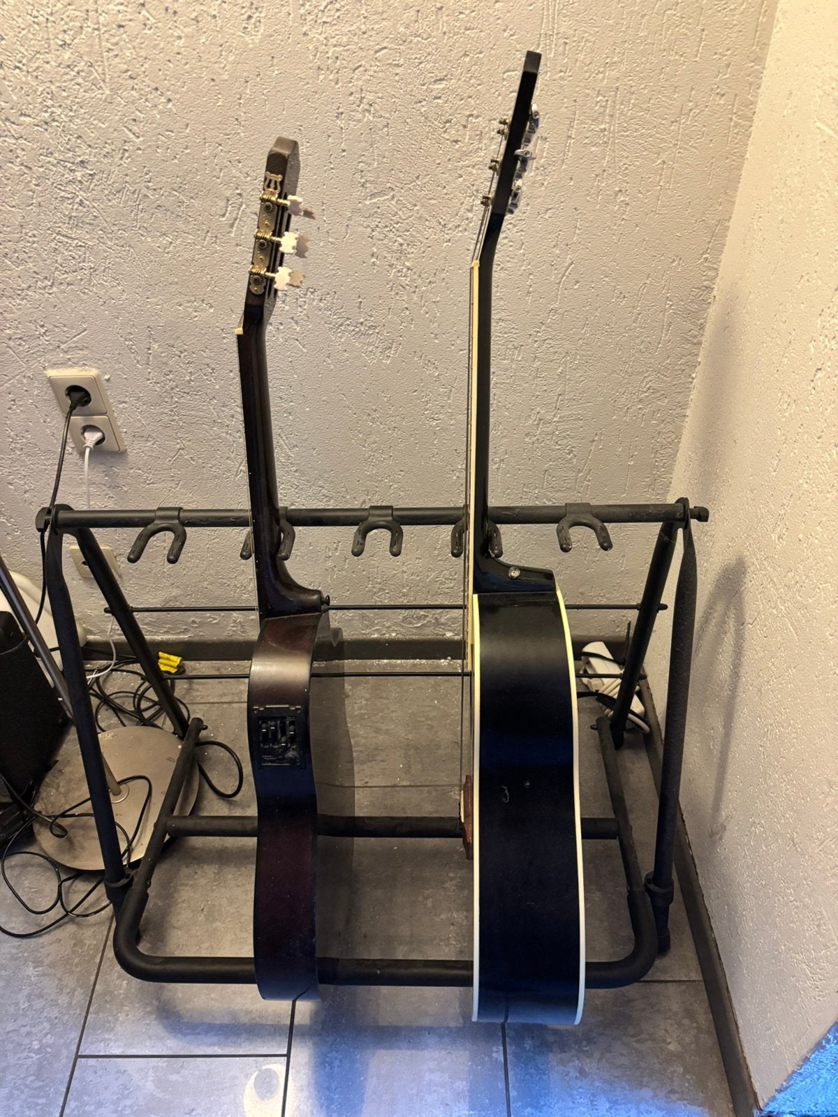 Support/ pour guitare (5 guitares), Musique & Instruments, Enlèvement, Utilisé