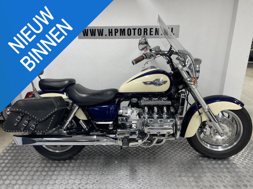 Honda GL 1500 C F6C FLAT SIX VALKYRIE 6CIL BOVAGGARANTIE, Rivium Boulevard 222-11
2909 LK  Capelle aan den Ijssel, NL, Chopper