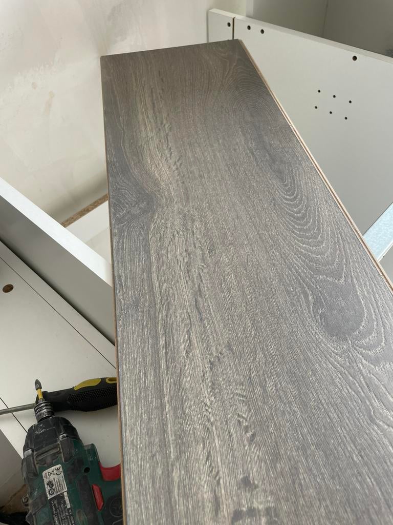 Parquet stratifié 97m2 Castle Oak - 12€/m2, Neuf, Parquet, Enlèvement, 75 m² ou plus