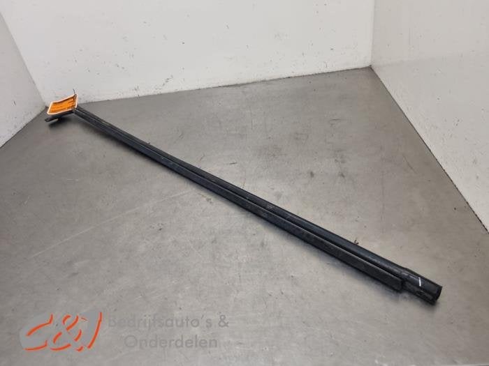 Joint caoutchouc porte coulissante droite d'un Mercedes Vito, 3 mois de garantie, Utilisé, -, -