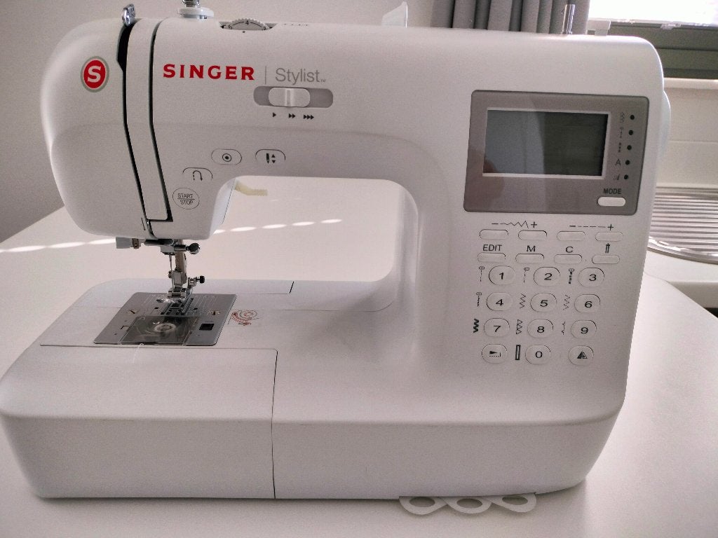 Naaimachine, Hobby en Vrije tijd, Ophalen, Nieuw, Naaimachine, Singer