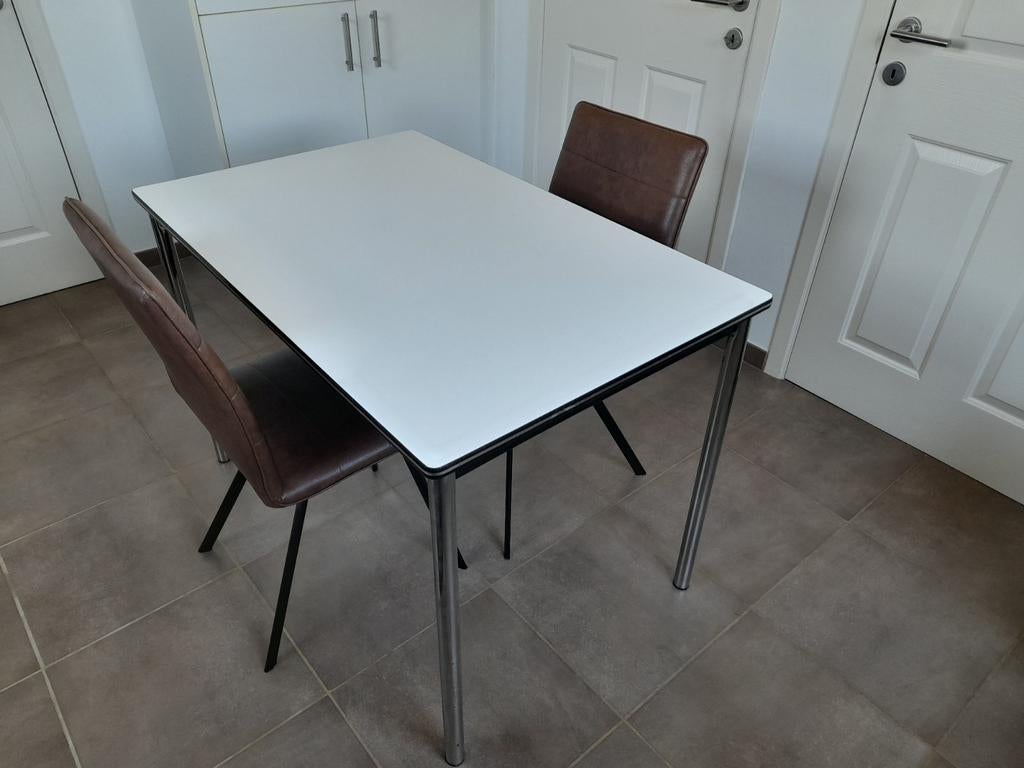 Keukentafel + 2 stoelen, Huis en Inrichting, Tafels | Eettafels, Ophalen