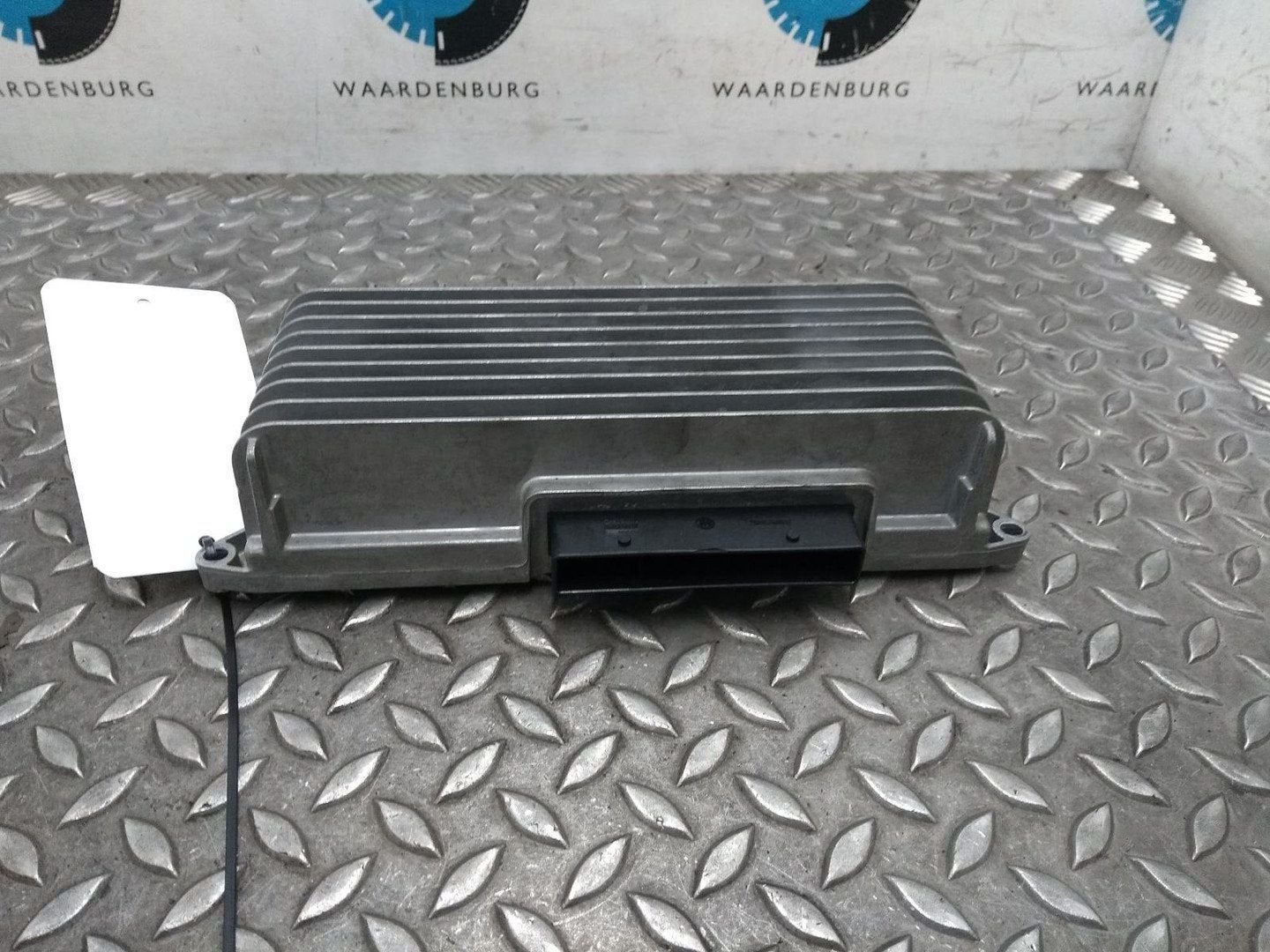 AUDI A4 2.0 TFSI Pro Line VERSTERKER UNIT AUDIO 2009, Ophalen of Verzenden, Gebruikt, Stiba lid