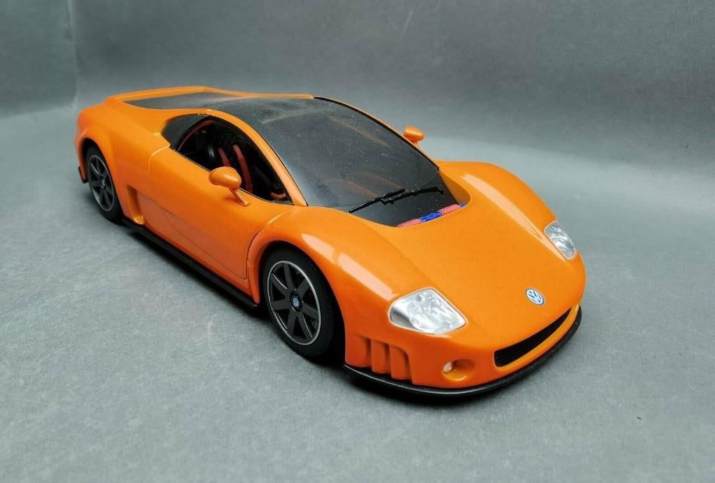 VOLKSWAGEN W12 Nardo 2002 1/18 ROAD SIGNATURE + CATALOGUE, Enlèvement ou Envoi, Neuf, Voiture, Autoart
