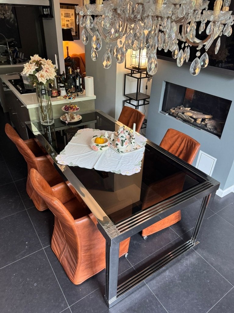 Eichholtz Eettafel - Gepolijst RVS met Donker Glazen Blad, Ophalen, Gebruikt, Zilver, Metaal