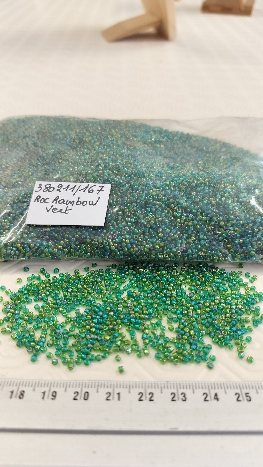 Sachet 500 gr. perles verre rocailles Vert rainbow  ~2m, Ophalen of Verzenden, Nieuw, Kraal